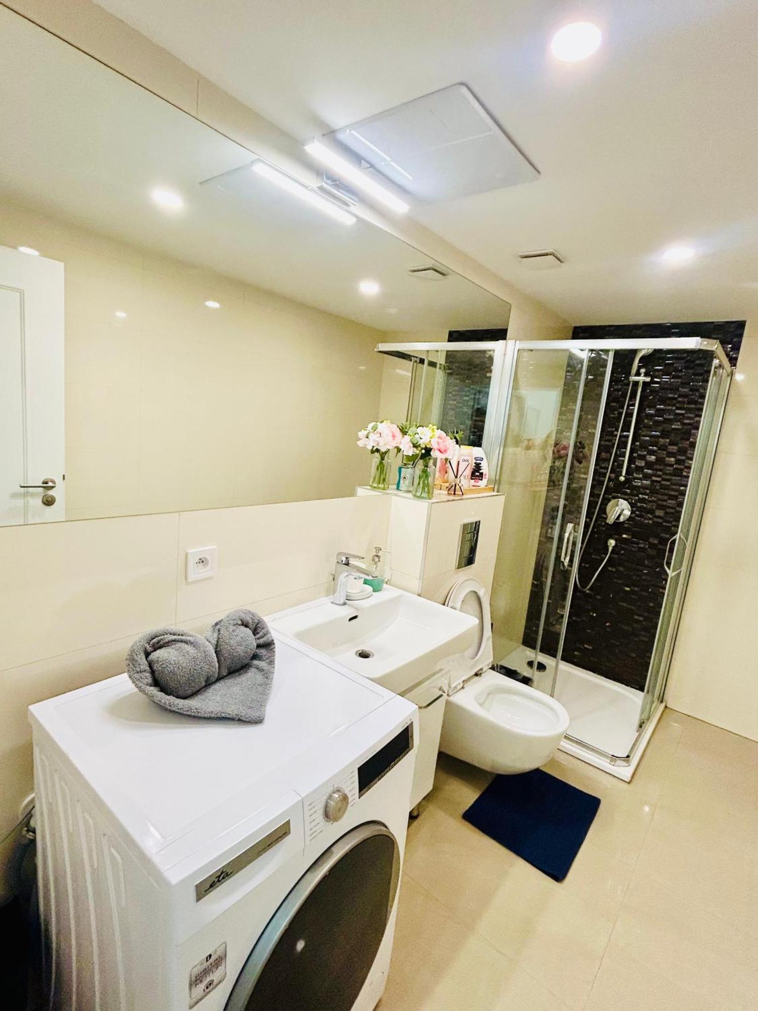 New Design & Style Apartments 50M From Wenceslas Square Πράγα Εξωτερικό φωτογραφία